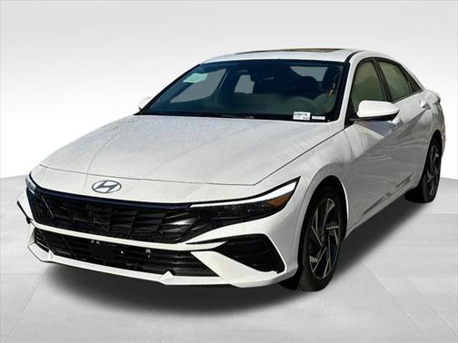2025 Hyundai ELANTRA SEL