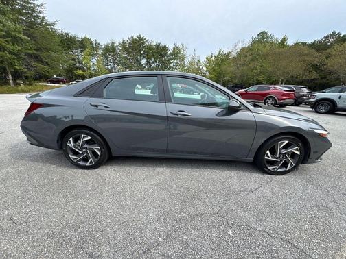 2025 Hyundai ELANTRA Sport