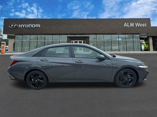 2026 Hyundai ELANTRA Sport