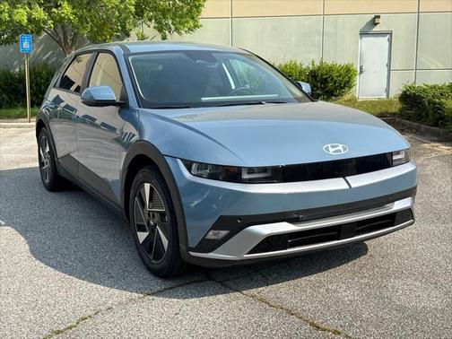 2025 Hyundai IONIQ 5 SE