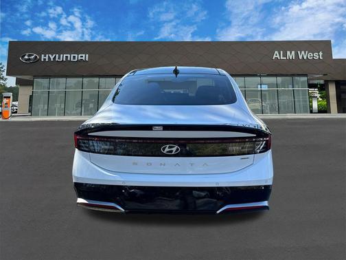 2026 Hyundai SONATA Hybrid Limited