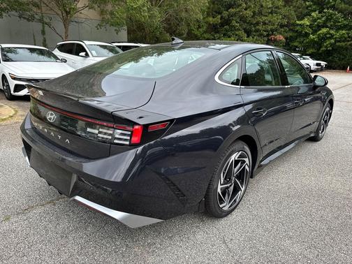 2026 Hyundai SONATA SEL