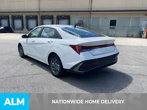 2024 Hyundai ELANTRA HEV Blue