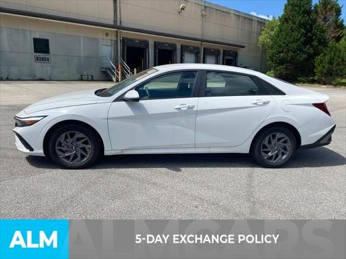 2024 Hyundai ELANTRA HEV Blue