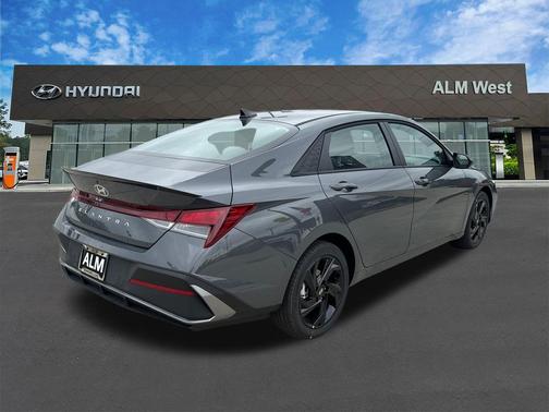 2026 Hyundai ELANTRA Sport