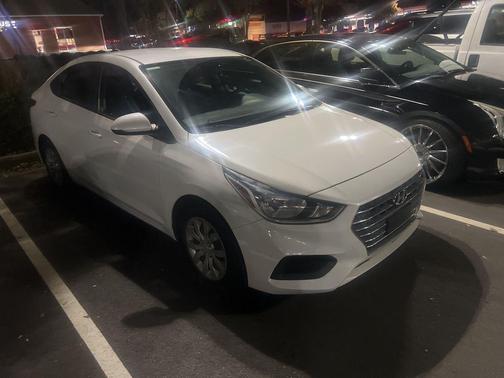 2019 Hyundai Accent SE
