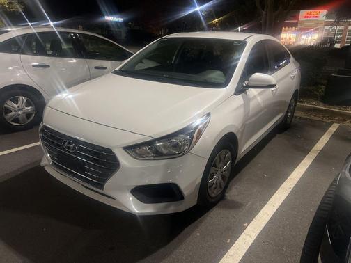 2019 Hyundai Accent SE