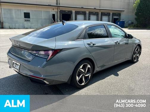 2022 Hyundai ELANTRA Limited