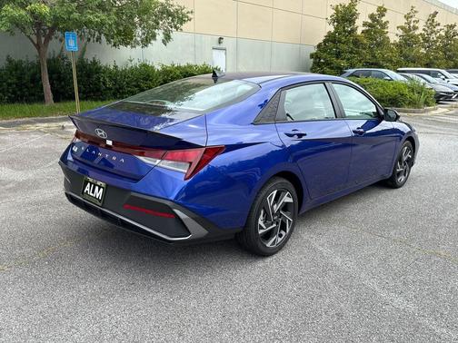 2025 Hyundai ELANTRA Sport