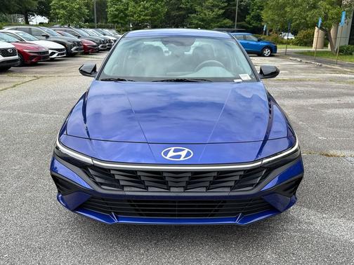 2025 Hyundai ELANTRA Sport