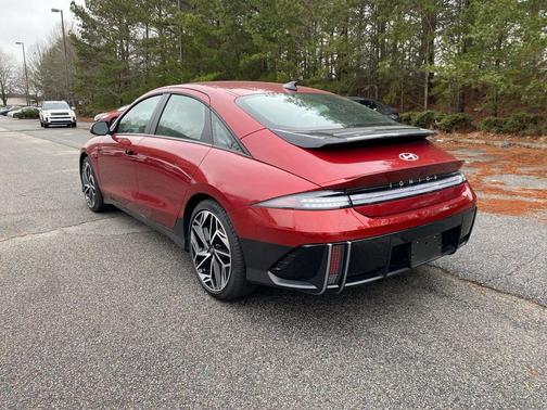 2024 Hyundai IONIQ 6 SEL