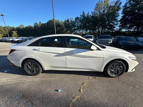 2026 Hyundai ELANTRA HEV Blue