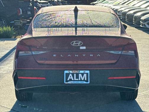 2025 Hyundai ELANTRA Sport