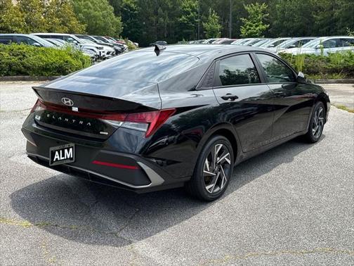 2025 Hyundai ELANTRA Sport