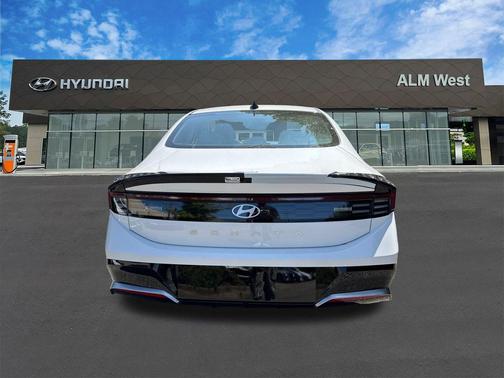 2026 Hyundai SONATA SEL