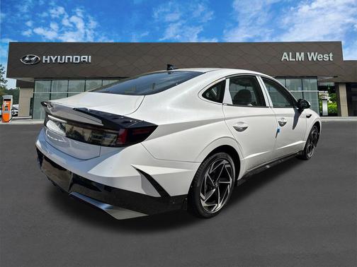 2026 Hyundai SONATA SEL