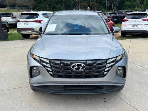 2024 Hyundai TUCSON SE