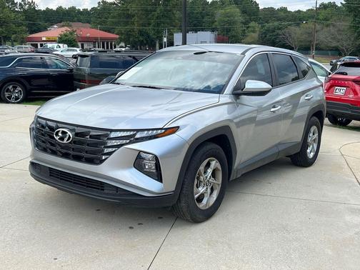 2024 Hyundai TUCSON SE