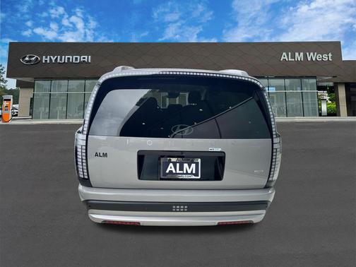 2026 Hyundai IONIQ 9 SE