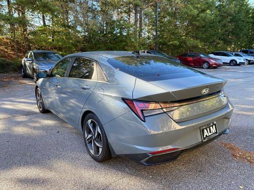 2022 Hyundai ELANTRA HEV Limited