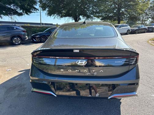2026 Hyundai SONATA SEL
