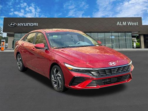 2025 Hyundai ELANTRA SEL