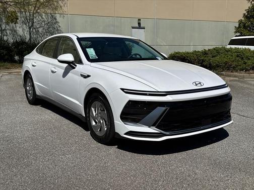 2025 Hyundai SONATA SE