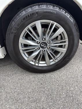 2018 INFINITI QX80 Base