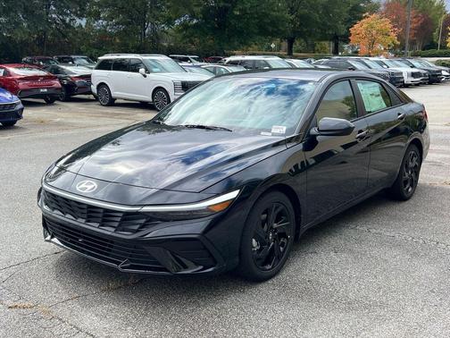 2026 Hyundai ELANTRA Sport