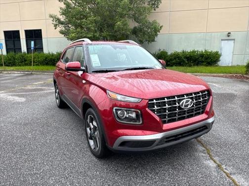 2025 Hyundai VENUE SEL