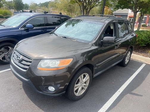 2011 Hyundai SANTA FE SE