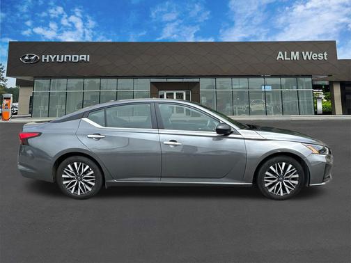 Gun Metallic 2025 Nissan Altima 2.5 SV