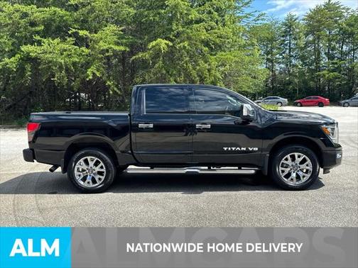 2020 Nissan Titan SL
