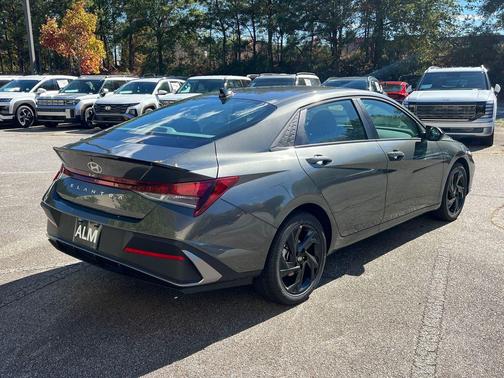 2026 Hyundai ELANTRA Sport