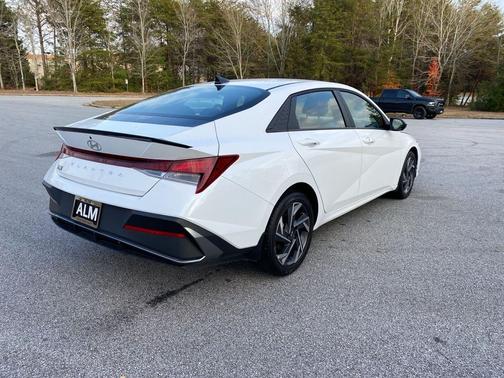 2025 Hyundai ELANTRA Sport