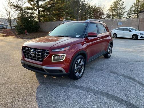 2024 Hyundai VENUE Limited