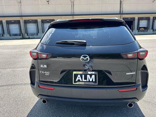 2024 Mazda CX-50 2.5 S Preferred Package