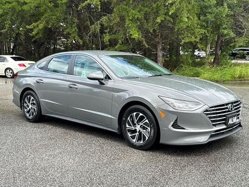 2023 Hyundai SONATA Hybrid Base