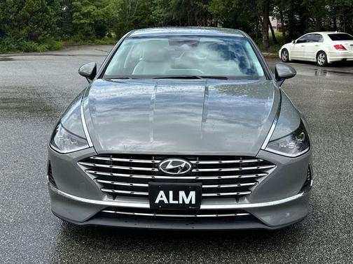 2023 Hyundai SONATA Hybrid Base