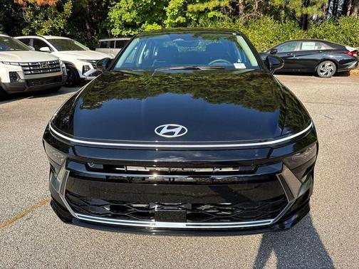 2026 Hyundai SONATA SEL
