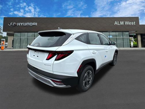 Creamy White Pearl 2026 Hyundai TUCSON Hybrid Blue SE