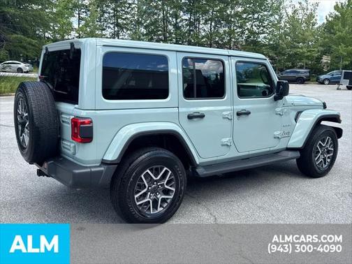 2024 Jeep Wrangler 4-Door Sahara 4x4