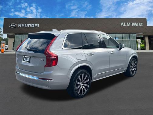 2025 Volvo XC90 B6 Plus 7-Seater