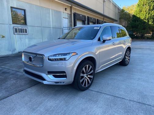 2025 Volvo XC90 B6 Plus 7-Seater