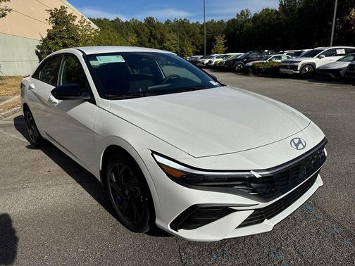 2026 Hyundai ELANTRA Sport