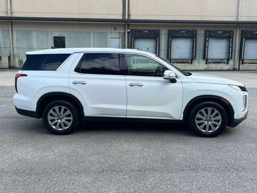 2023 Hyundai PALISADE SE