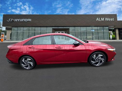 2025 Hyundai ELANTRA Sport