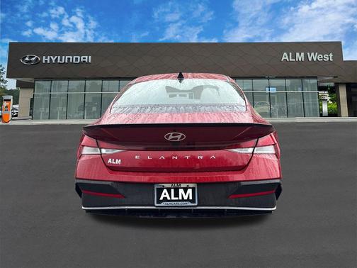 2025 Hyundai ELANTRA Sport