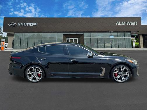 Aurora Black 2019 Kia Stinger GT2