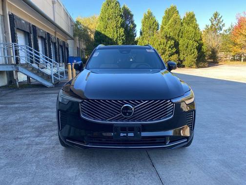 2025 Volvo XC90 B6 Plus 7-Seater